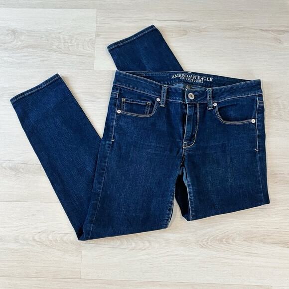 American Eagle Super Stretch Skinny Jeans Size 26 (short) EUC - Picture 2 of 13